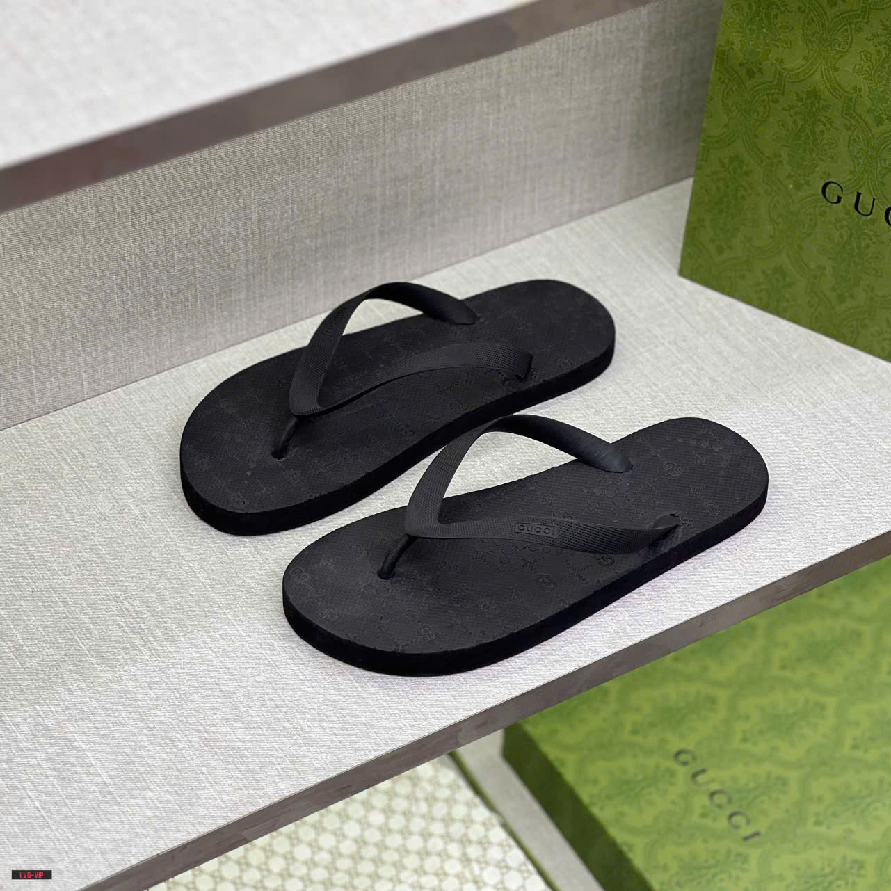 Dép tông, xỏ ngón Gucci GC Đen họa tiết đế Like Auth on web fullbox bill thẻ LVQ